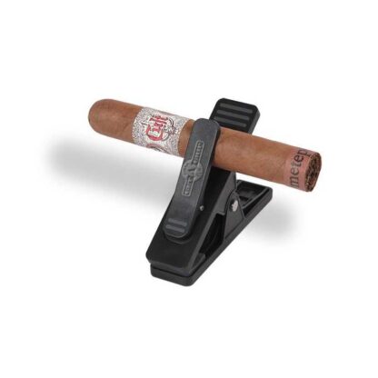 Cigar Accessories SKU # CH-GAGC-WH -- GET A GRIP CIGAR CLIP COMPOSITE WHITE *** 1 EACH